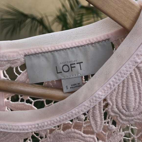 LOFT Lace Top - Picture 3 of 5